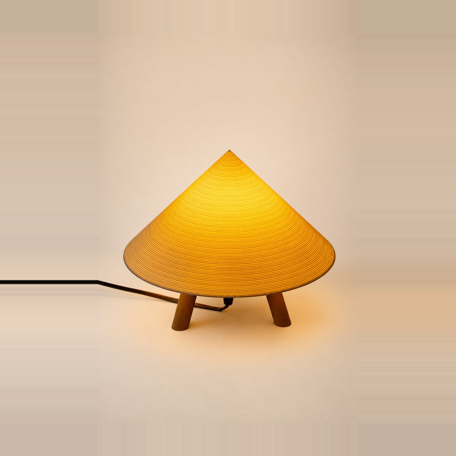 Lampa Cone — widok 3